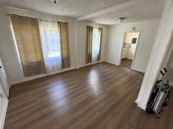 Undisclosed Address #A11845371, Miami FL 33127