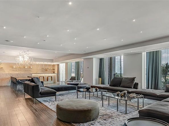 88 SW 7th St 2603, Miami FL 33130