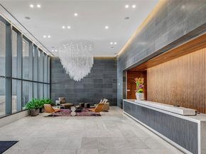 88 SW 7th St 2603, Miami FL 33130