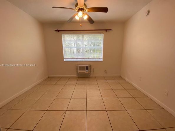 318 Majorca Ave 203, Coral Gables FL 33134