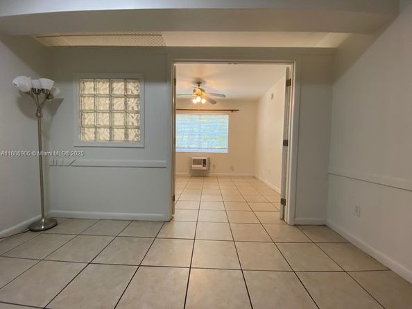 318 Majorca Ave 203, Coral Gables FL 33134