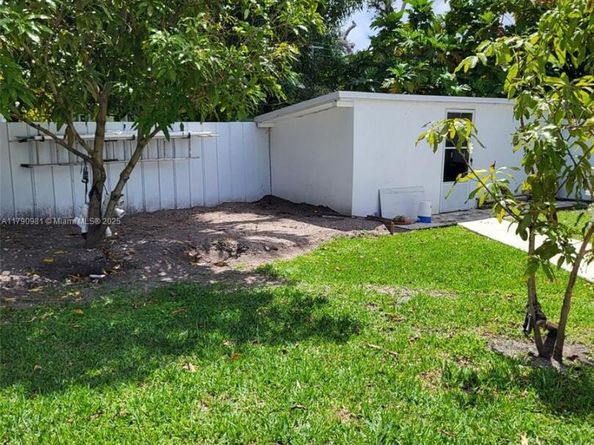1650 NE 147th St, Miami FL 33181