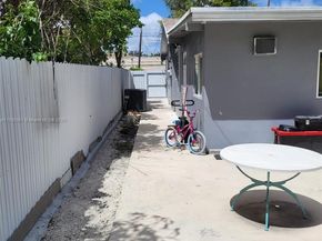 1650 NE 147th St, Miami FL 33181