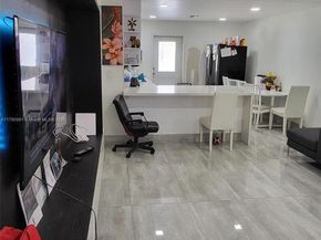 1650 NE 147th St, Miami FL 33181