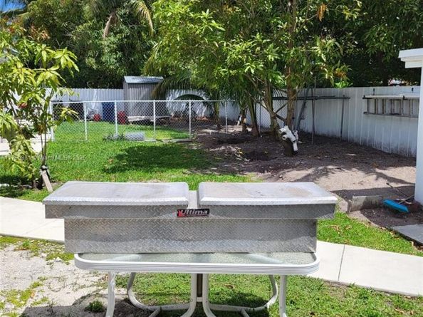 1650 NE 147th St, Miami FL 33181