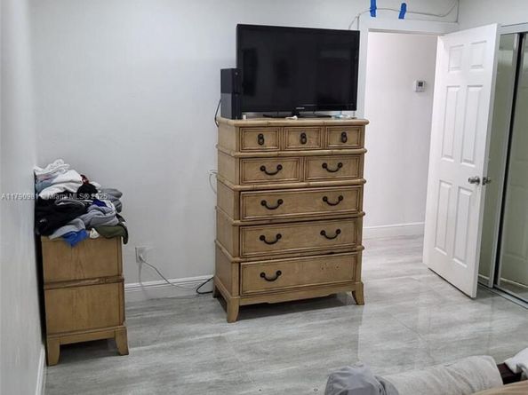 1650 NE 147th St, Miami FL 33181