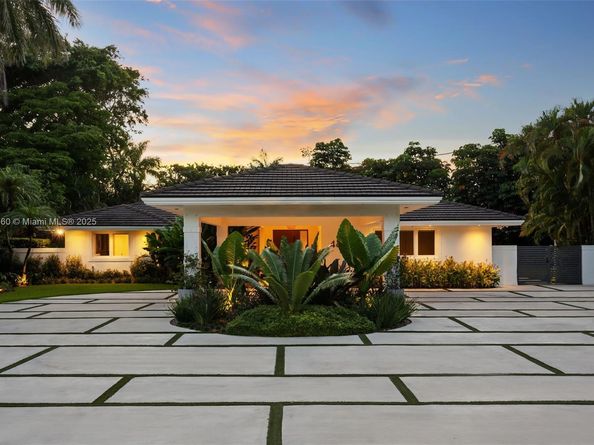 4800 Bay Point Rd, Miami FL 33137