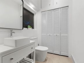 4800 Bay Point Rd, Miami FL 33137