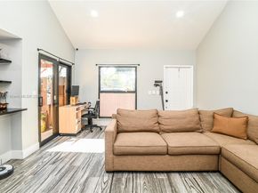 8185 SW 24th St, Davie FL 33324