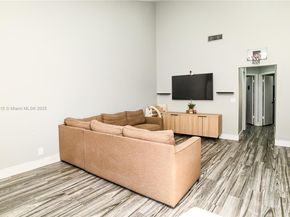 8185 SW 24th St, Davie FL 33324