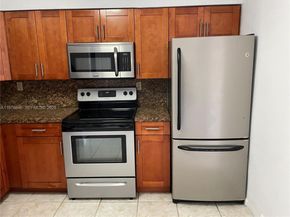 1800 SW 25th St 2109, Miami FL 33133