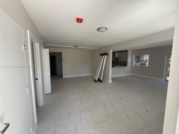 1361 NW 29th Ter, Miami FL 33142