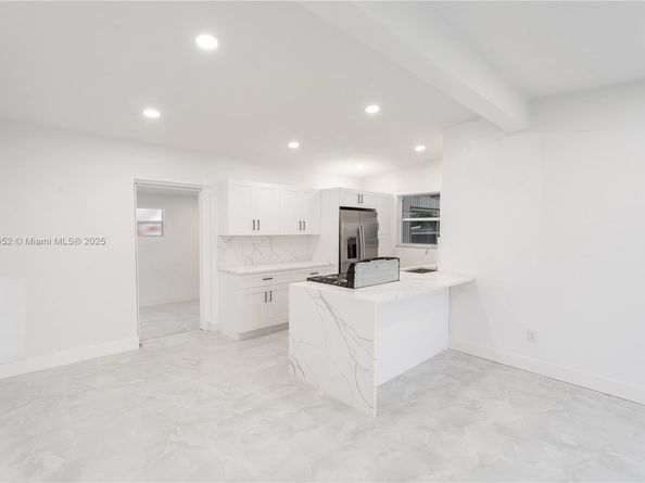 4041 NE 15th Ter, Pompano Beach FL 33064