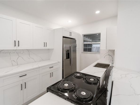 4041 NE 15th Ter, Pompano Beach FL 33064