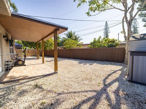 2950 NE 11th Ave, Pompano Beach FL 33064