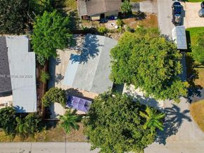 2950 NE 11th Ave, Pompano Beach FL 33064