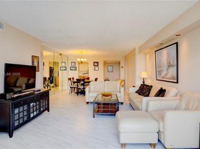 2301 S Ocean Dr 301, Hollywood FL 33019