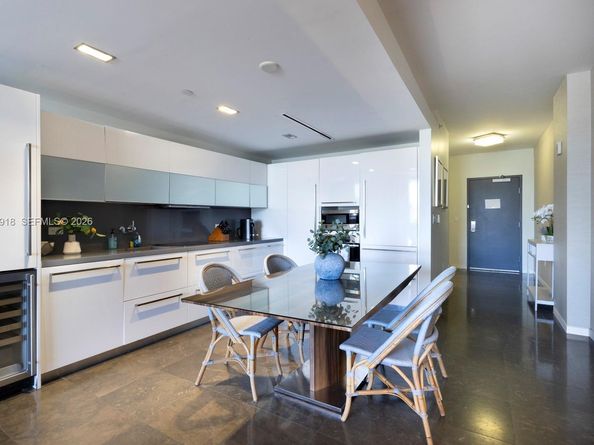 220 21st St 303, Miami Beach FL 33139