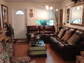 7312 NW 17th Ct, Miami FL 33147