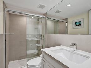 1936 S Ocean 21D, Hallandale Beach FL 33009
