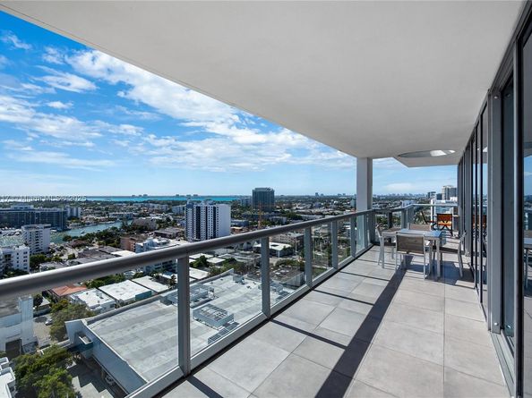 6799 Collins Ave LPH01 & 02, Miami Beach FL 33141