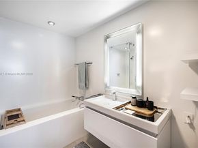 6799 Collins Ave LPH01 & 02, Miami Beach FL 33141