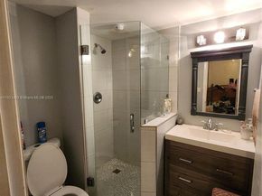 900 Colony Point Cir 107, Pembroke Pines FL 33026