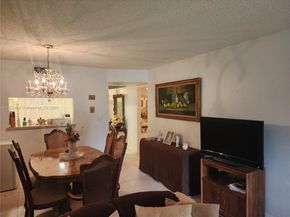 900 Colony Point Cir 107, Pembroke Pines FL 33026