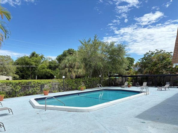 16851 NE 23rd Ave A308, North Miami Beach FL 33160