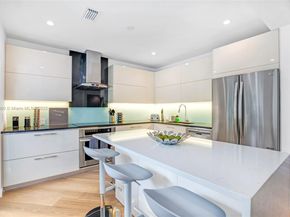 38 SW 25th Rd, Miami FL 33129