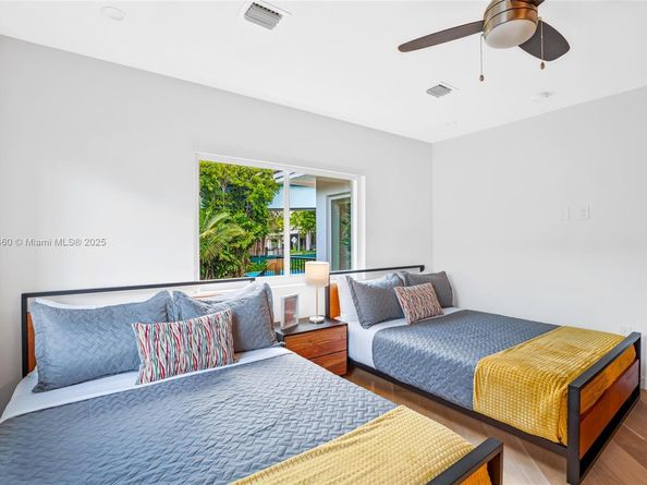38 SW 25th Rd, Miami FL 33129