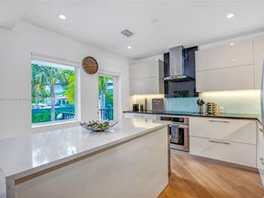 38 SW 25th Rd, Miami FL 33129