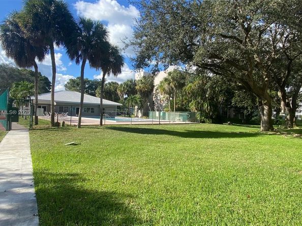 1200 NW 87th Ave 410, Coral Springs FL 33071