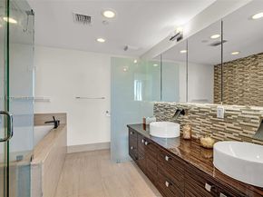 5875 Collins Ave 1704, Miami Beach FL 33140