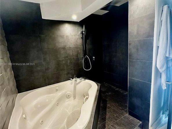 1865 Brickell Ave A1209, Miami FL 33129