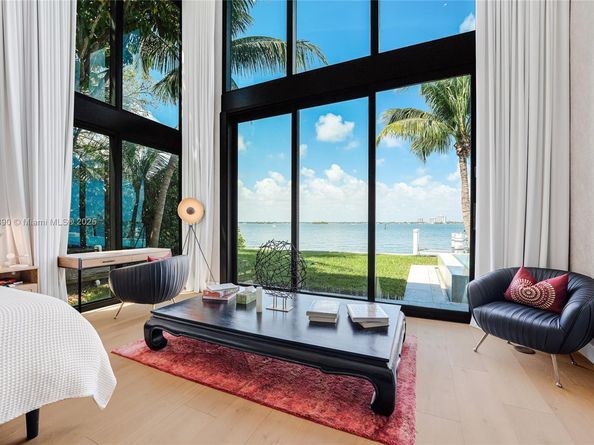 7960 Biscayne Point Cir, Miami Beach FL 33141