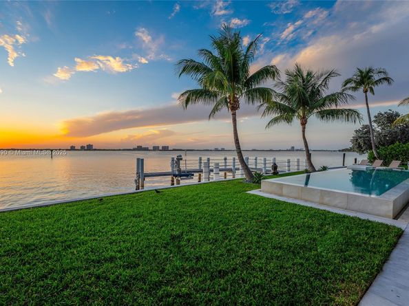 7960 Biscayne Point Cir, Miami Beach FL 33141