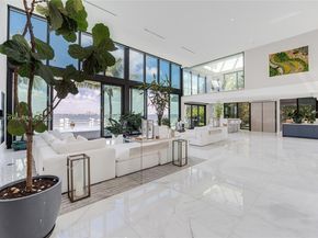7960 Biscayne Point Cir, Miami Beach FL 33141