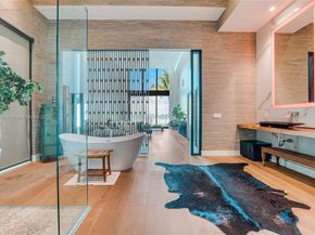 7960 Biscayne Point Cir, Miami Beach FL 33141