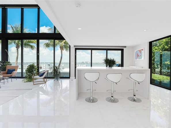 7960 Biscayne Point Cir, Miami Beach FL 33141