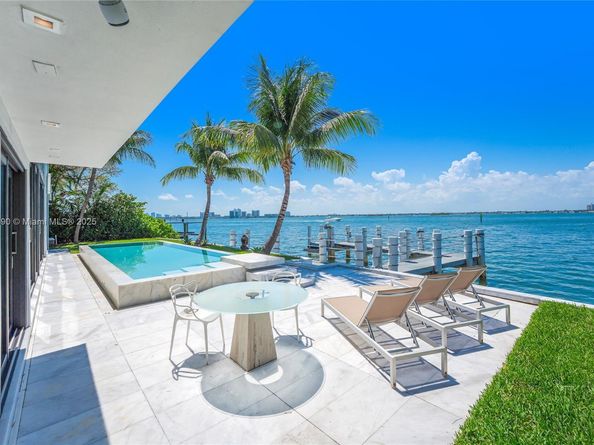 7960 Biscayne Point Cir, Miami Beach FL 33141