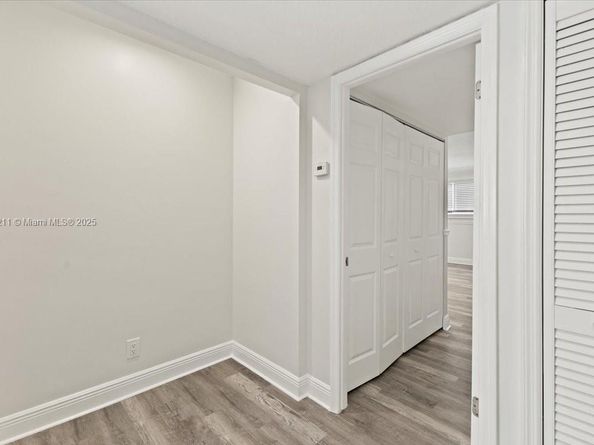 281 Jacaranda Dr 13, Plantation FL 33324