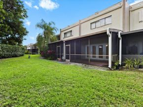 281 Jacaranda Dr 13, Plantation FL 33324