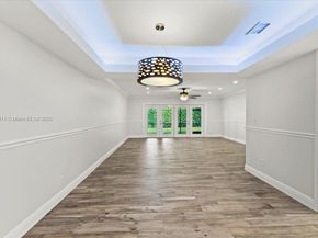 281 Jacaranda Dr 13, Plantation FL 33324