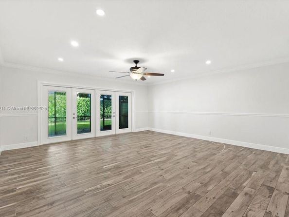 281 Jacaranda Dr 13, Plantation FL 33324