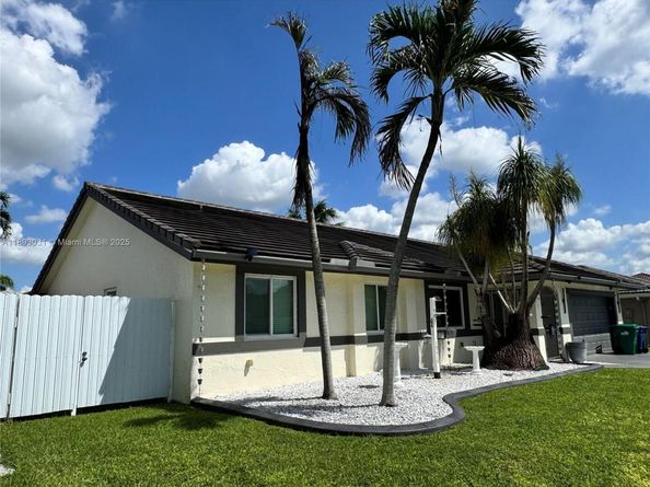 14931 SW 168th Ter, Miami FL 33187