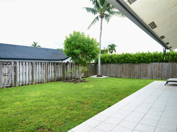 14931 SW 168th Ter, Miami FL 33187