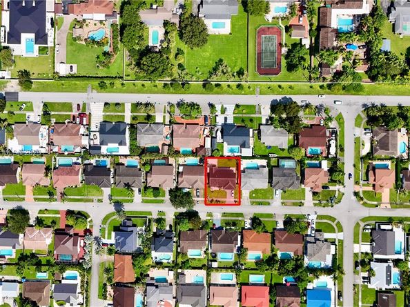 14931 SW 168th Ter, Miami FL 33187