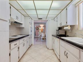 1124 NE 3rd St, Hallandale Beach FL 33009