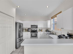 5323 NW 125th Ave, Coral Springs FL 33076